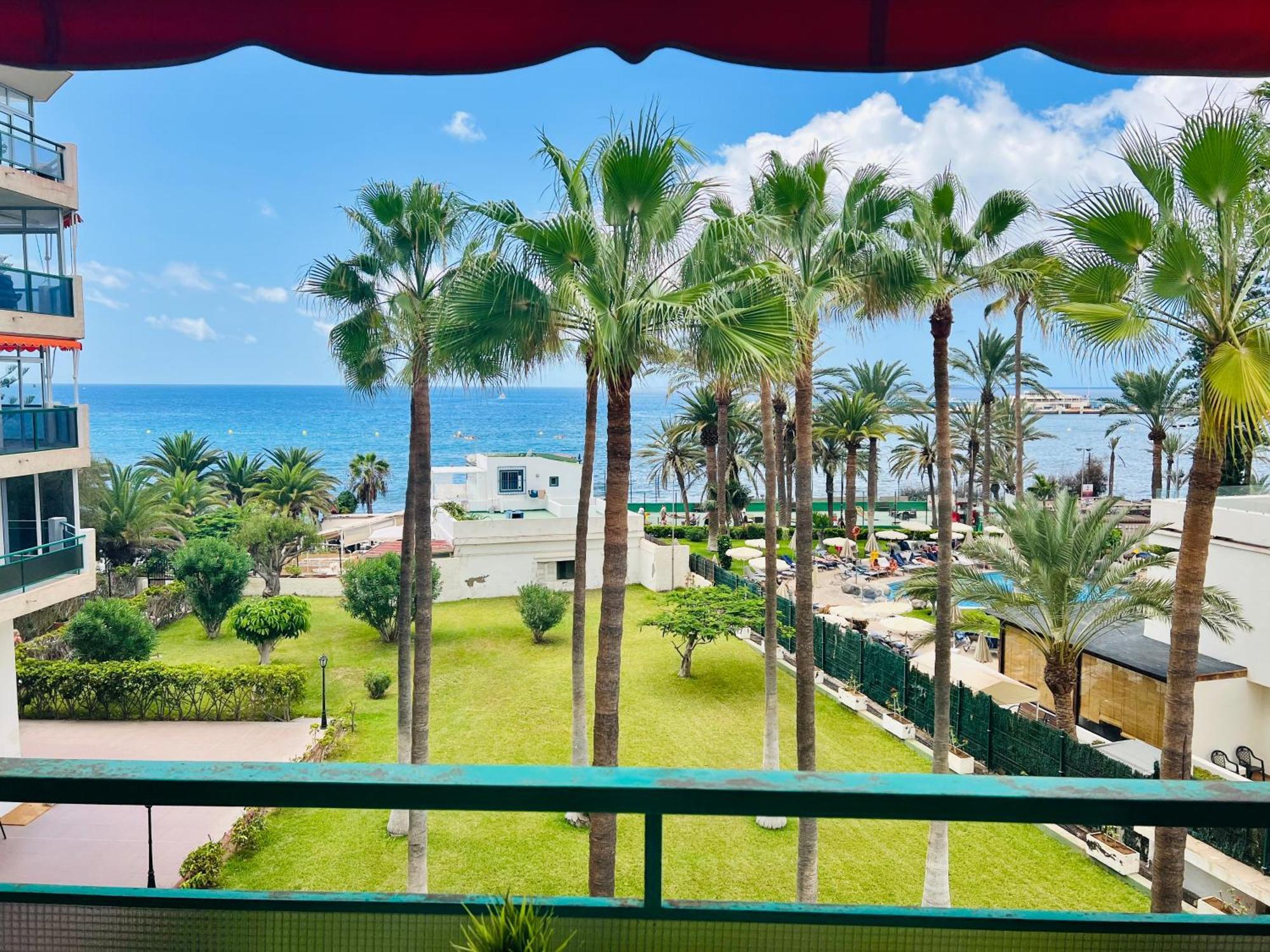 Comodoro Cristianos Beach Vivienda Vacacional Apartment Los Cristianos  Exterior photo